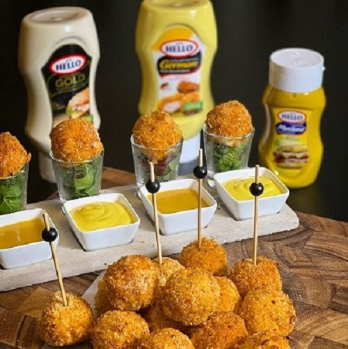 Potato croquettes with cheese and honey mustard sauce